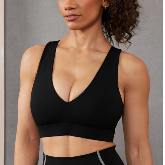 Fabletics Other - Fabletics On-The-Go Midi Medium Impact Sports Bra in Black Size L - NWT MSRP $65